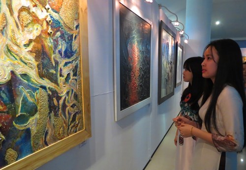 Исполнилось 65 лет со дня написания Хо Ши Мином письма отечественным художникам